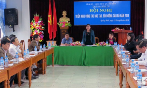 Đào tạo đội ngũ cán bộ, công chức, viên chức chuyên nghiệp