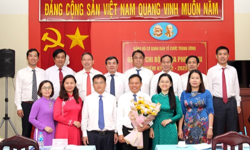 Chi bộ Vụ Địa phương III phấn đấu giữ vững danh hiệu “Trong sạch, vững mạnh tiêu biểu”