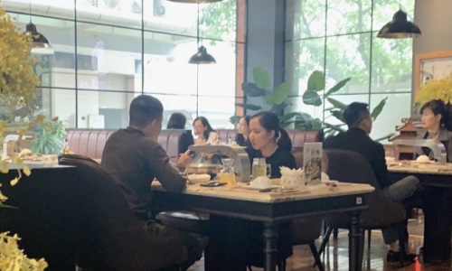 Công bố cấp độ dịch cấp 2, Hà Nội yêu cầu quán ăn tại chỗ đóng cửa trước 21h hằng ngày