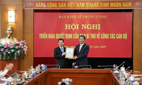 Đồng chí Nguyễn Duy Hưng được điều động, bổ nhiệm giữ chức Phó Trưởng Ban Kinh tế Trung ương