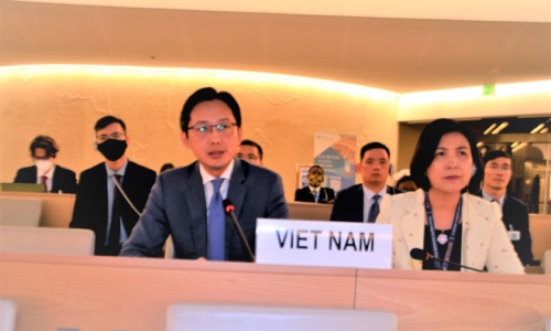HĐNQ LHQ thông qua Nghị quyết về biến đổi khí hậu và quyền con người do Việt Nam phối hợp soạn thảo