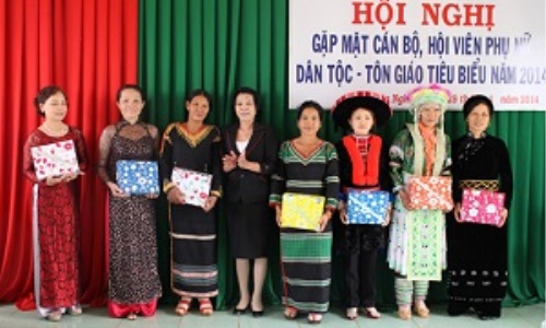 Công tác cán bộ nữ vùng đồng bào dân tộc thiểu số