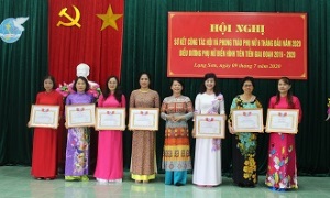 Công tác cán bộ nữ ở Lạng Sơn - Kết quả và kinh nghiệm