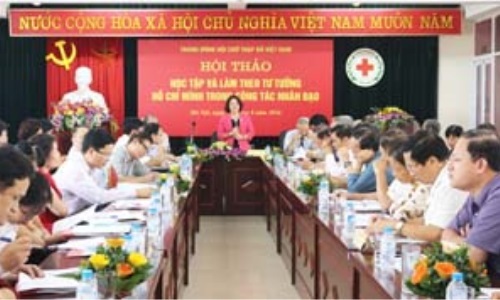 Học tập và làm theo Tư tưởng Hồ Chí Minh trong công tác nhân đạo