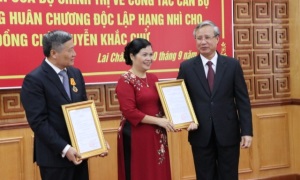 Công bố các quyết định của Bộ Chính trị về công tác cán bộ