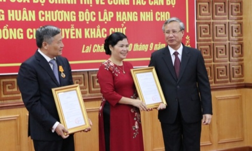 Công bố các quyết định của Bộ Chính trị về công tác cán bộ
