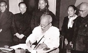 “Thần linh pháp quyền”