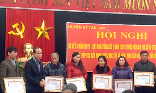 Hòa Bình nâng cao chất lượng đội ngũ cán bộ cơ sở