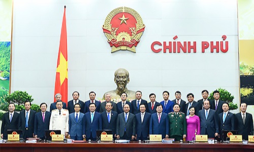 Trao quyết định bổ nhiệm của Chủ tịch nước cho các thành viên Chính phủ