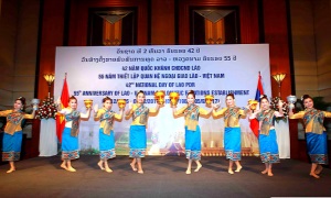 Xây dựng đất nước Lào ngày càng phồn vinh, thịnh vượng