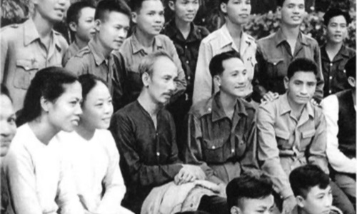 Hồ Chí Minh về giáo dục sức khỏe cho thanh niên