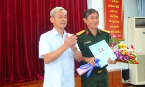 Triển khai các quyết định của Ban Bí thư về công tác cán bộ
