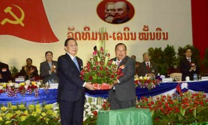 Tổng Bí thư Nguyễn Phú Trọng gửi điện mừng tân Tổng Bí thư Đảng Nhân dân Cách mạng Lào Bun-nhăng Vô-la-chít