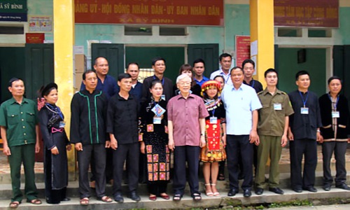 Công tác thể chế, cụ thể hóa đường lối, chính sách dân tộc của Đảng trong lĩnh vực cán bộ