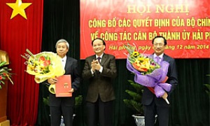 Trao các quyết định của Bộ Chính trị về lãnh đạo chủ chốt thành phố Hải Phòng