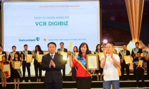Dịch vụ ngân hàng số VCB DigiBiz của Vietcombank được trao giải Sao Khuê 2022