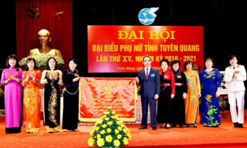 Nâng cao năng lực lãnh đạo, quản lý  của cán bộ, công chức cơ sở