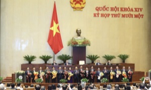 Quốc hội phê chuẩn việc bổ nhiệm 2 phó thủ tướng và 12 thành viên Chính phủ