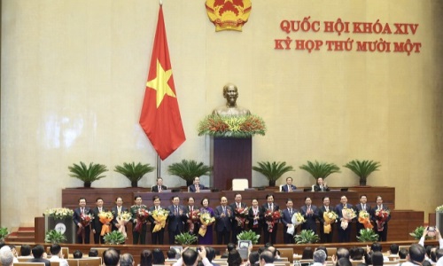 Quốc hội phê chuẩn việc bổ nhiệm 2 phó thủ tướng và 12 thành viên Chính phủ