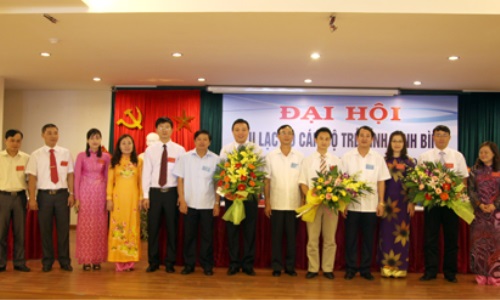 Thu hút, sử dụng cán bộ chất lượng cao ở Ninh Bình