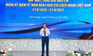 Hải Dương gặp mặt, trao Giải báo chí “Hải Dương vượt khó - tăng tốc năm 2021”