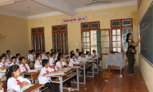 Đảng bộ thị trấn Sông Mã lãnh đạo đưa nghị quyết vào cuộc sống