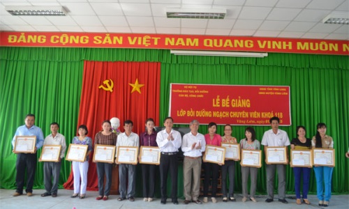 Tỉnh ủy Vĩnh Long lãnh đạo nâng cao chất lượng nguồn nhân lực